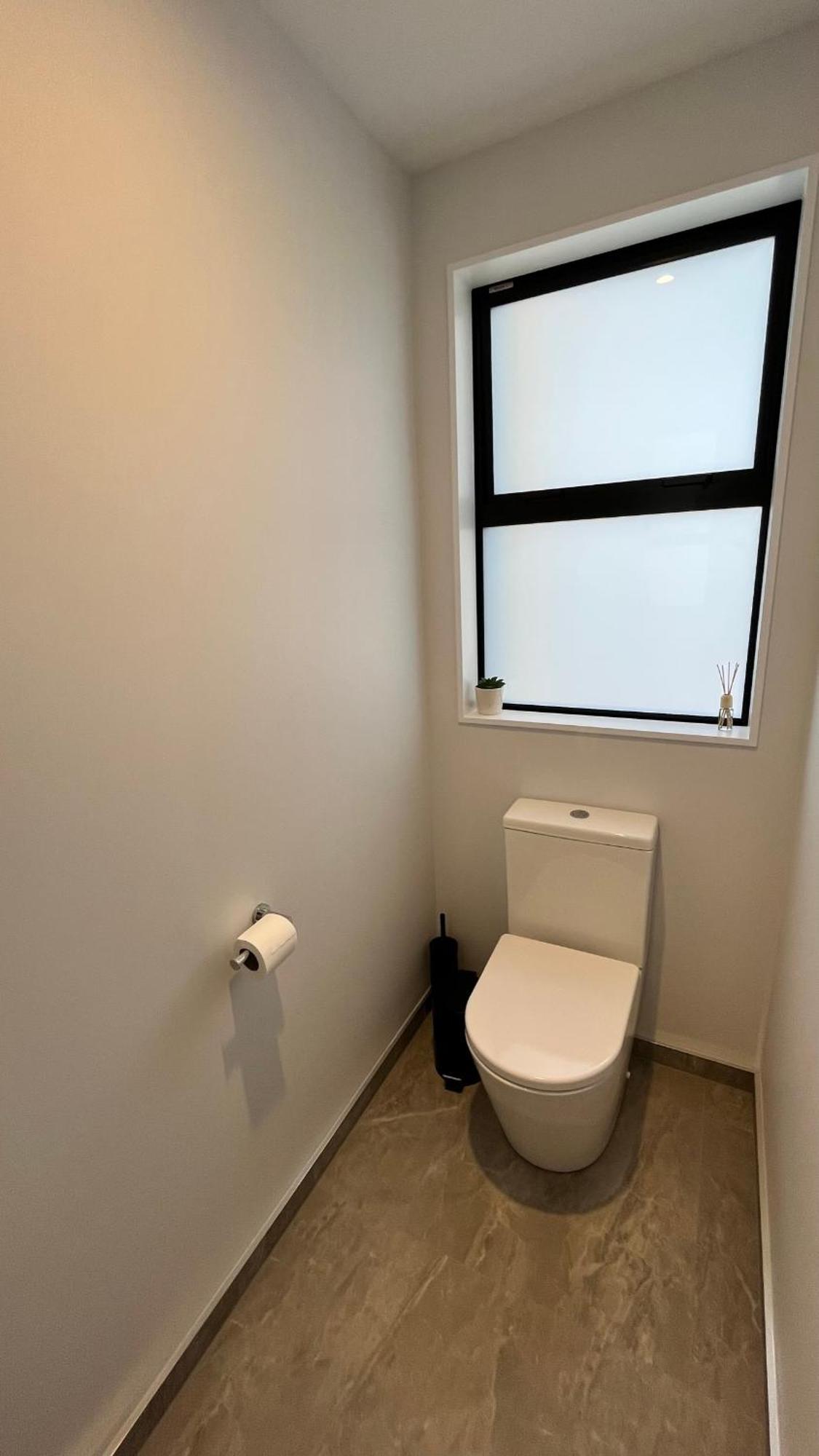 Luxury 2 Bedroom By St James Park Christchurch Buitenkant foto